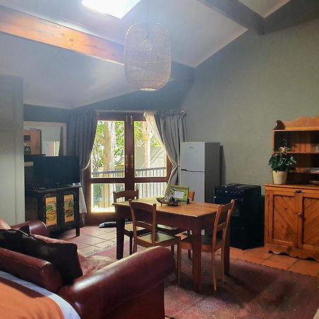 Waterhouse Guest Lodge - Indus Street Pretoria-Noord Habitación foto
